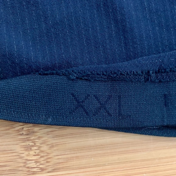 Lululemon Metal Vent Tech Short Sleeve - Picture 4 of 5